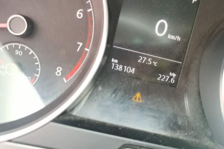 Used Volkswagen Golf 2014 1.6L Automatic Comfort Model Odometer Close Up