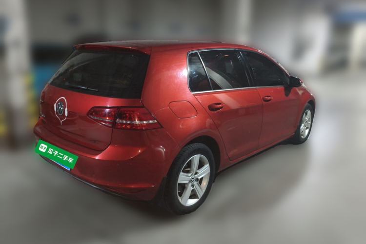 Used Volkswagen Golf 2014 1.4TSI Automatic Luxury Model Rear Right 45 Deg