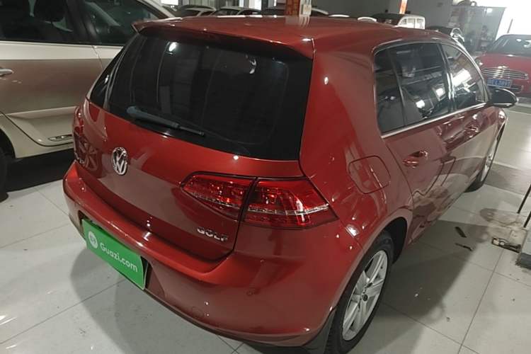 Used Volkswagen Golf 2014 1.6L Automatic Comfort Model Rear Right 45 Deg