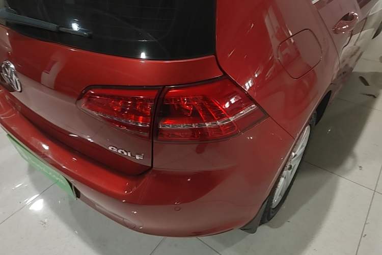 Used Volkswagen Golf 2014 1.6L Automatic Comfort Model Right Rear Taillight