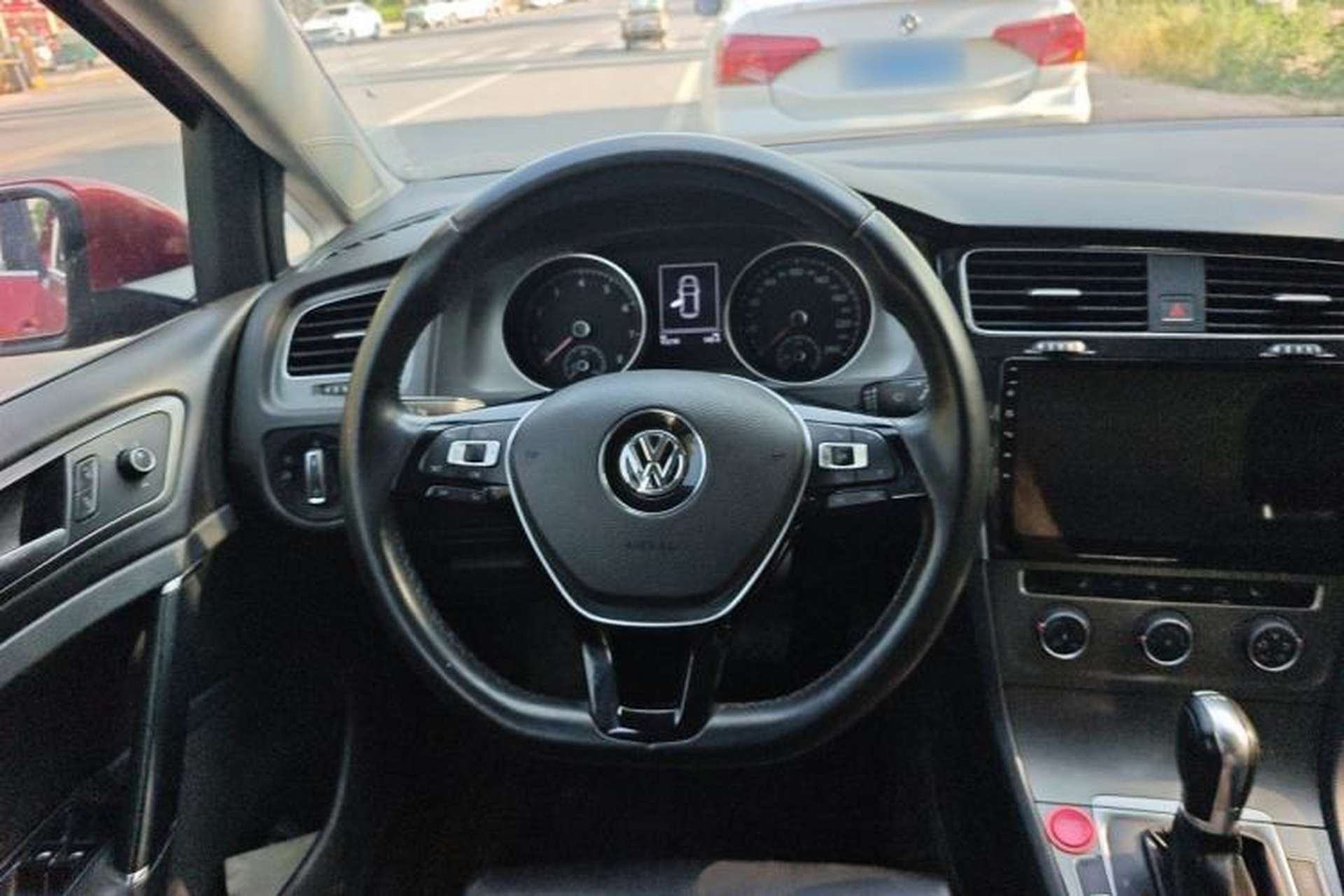 Used Volkswagen Golf 2014 1.4TSI Automatic Luxury Model Steering Wheel