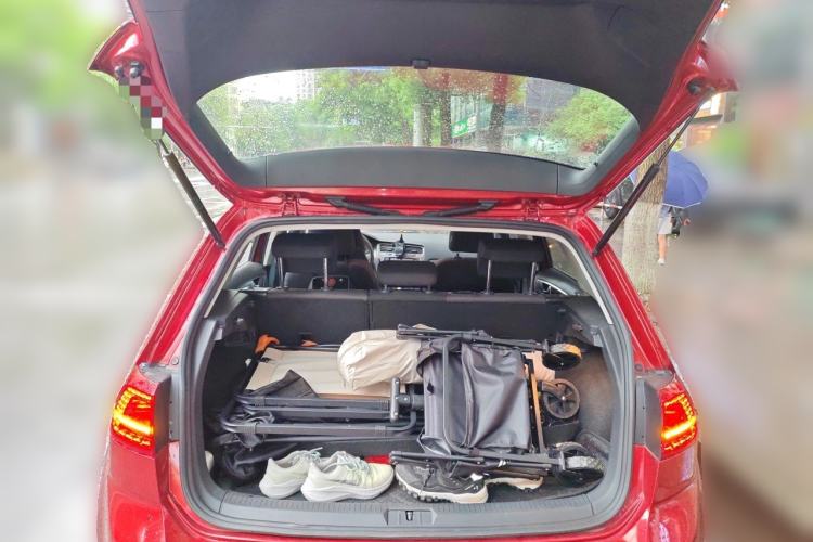 Used Volkswagen Golf 2014 1.6L Automatic Comfort Model Trunk