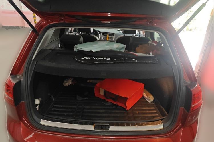 Used Volkswagen Golf 2014 1.6L Automatic Comfort Model Trunk