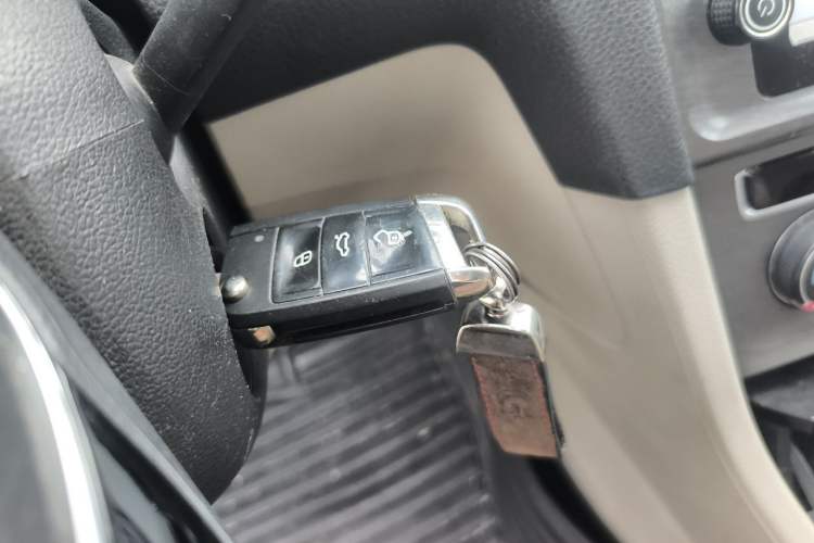 Used Volkswagen Golf 2014 1.4TSI Automatic Comfort Model Vehicle Key