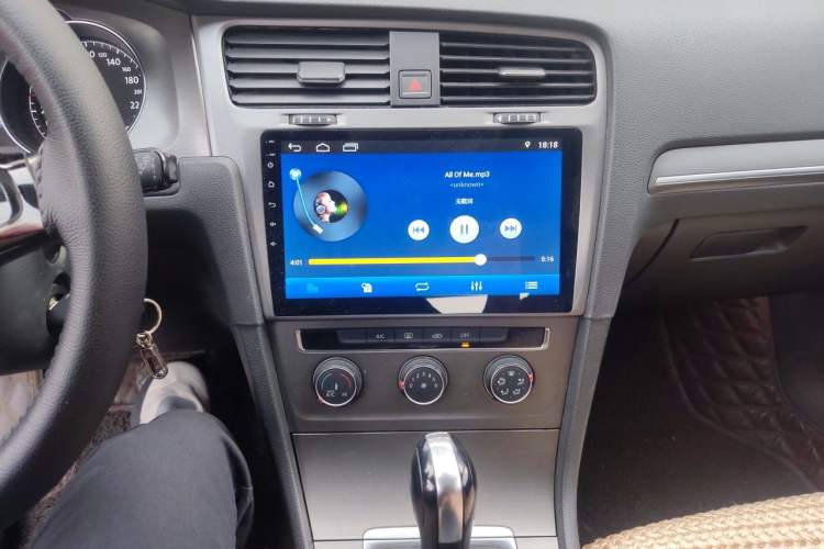 Used Volkswagen Golf 2014 1.4TSI Automatic Comfort Model Audio And AC Panel