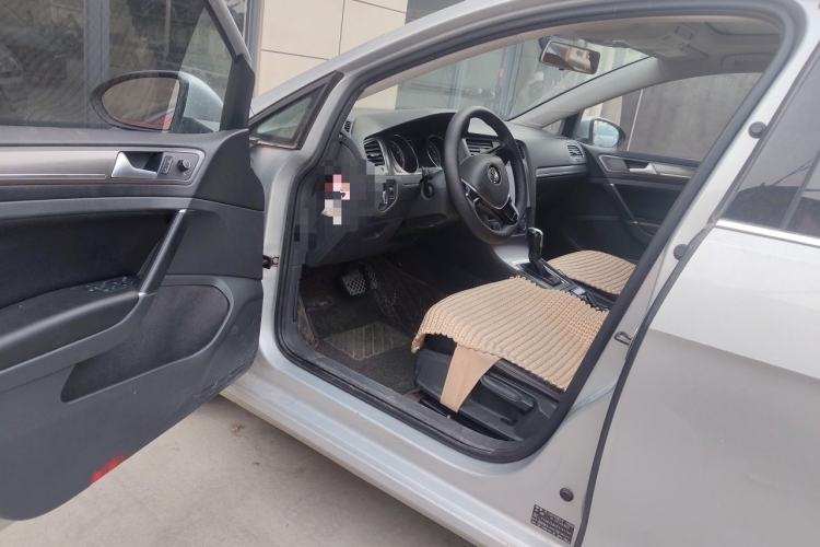 Used Volkswagen Golf 2014 1.4TSI Automatic Comfort Model Driver Seat