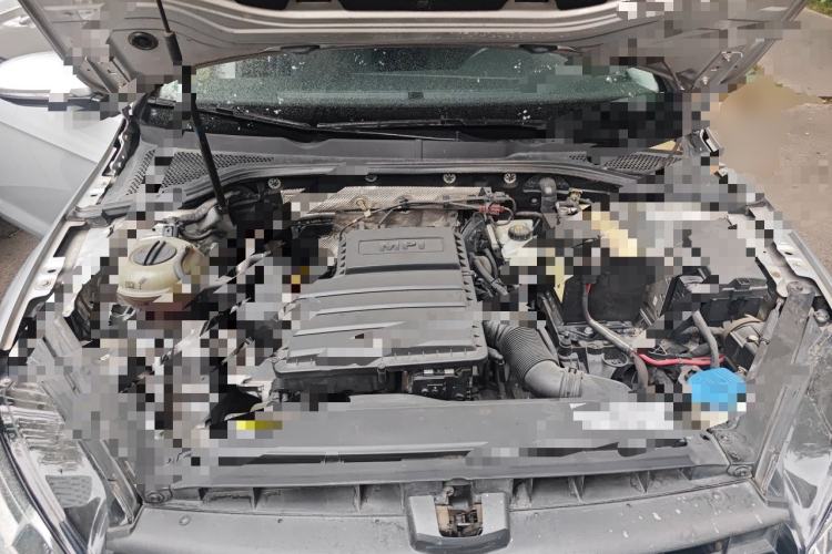 Used Volkswagen Golf 2014 1.6L Automatic Fashion Model Engine Bay