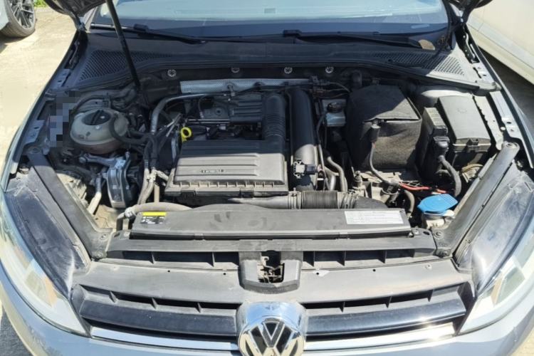 Used Volkswagen Golf 2014 1.4TSI Automatic Luxury Model Engine Bay