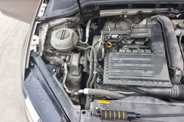 Used Volkswagen Golf 2014 1.4TSI Automatic Comfort Model Engine Bay Right