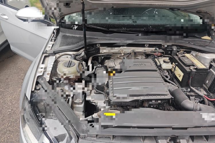 Used Volkswagen Golf 2014 1.6L Automatic Fashion Model Engine Bay Right