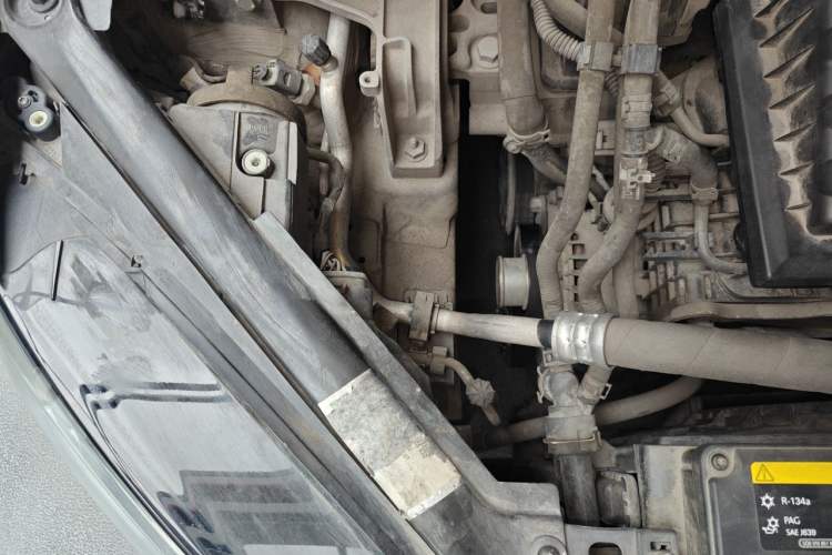 Used Volkswagen Golf 2014 1.4TSI Automatic Luxury Model Engine Bay Right