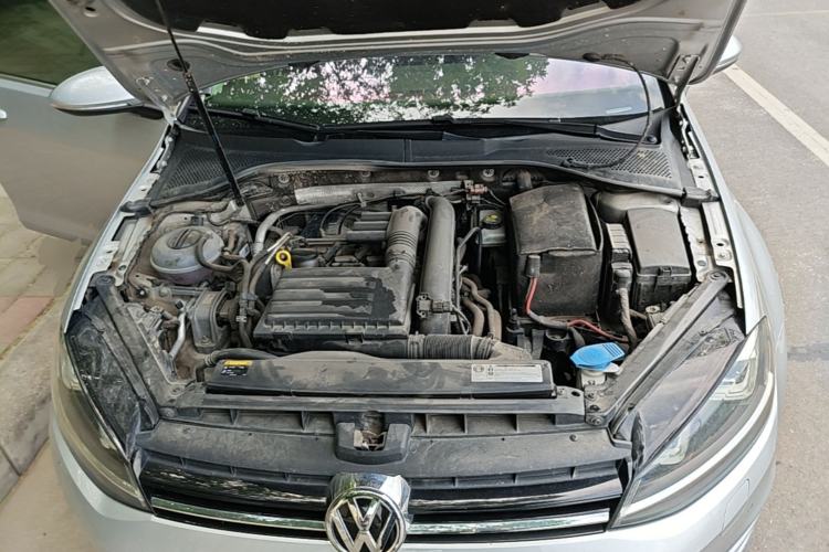 Used Volkswagen Golf 2014 1.4TSI Luxury Travel Edition Engine Bay
