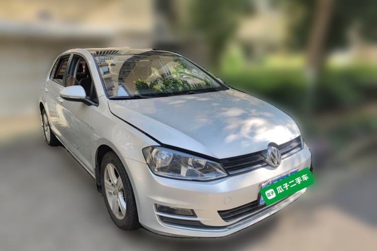 Used Volkswagen Golf 2014 1.4TSI Automatic Comfort Model Front Right 45 Deg