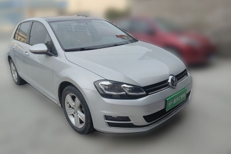 Used Volkswagen Golf 2014 1.4TSI Automatic Comfort Model Front Right 45 Deg