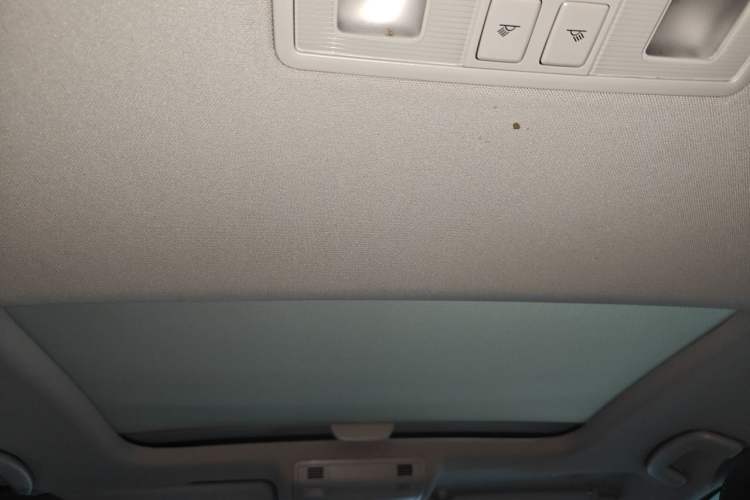 Used Volkswagen Golf 2014 1.4TSI Automatic Luxury Model Headliner