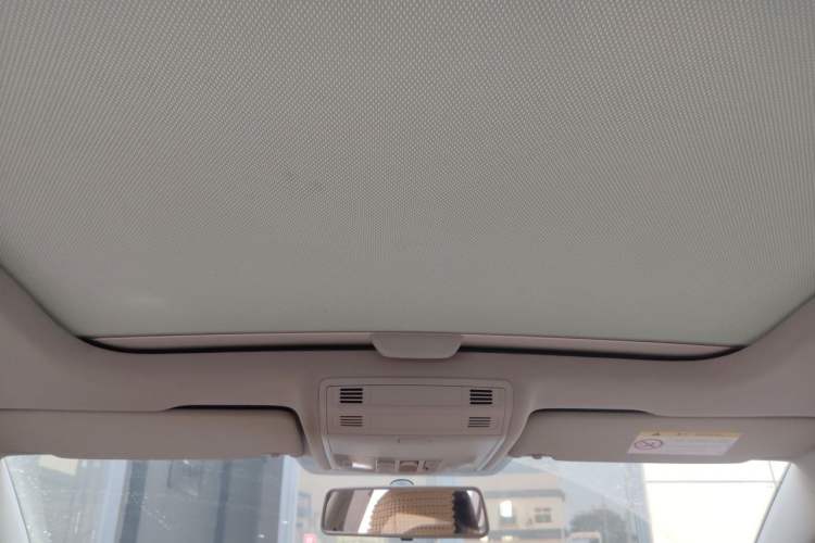 Used Volkswagen Golf 2014 1.4TSI Automatic Comfort Model Headliner