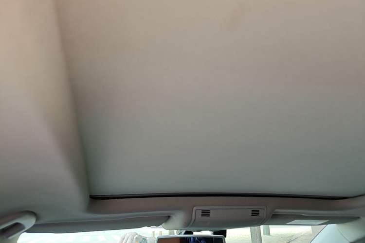 Used Volkswagen Golf 2014 1.4TSI Luxury Travel Edition Headliner