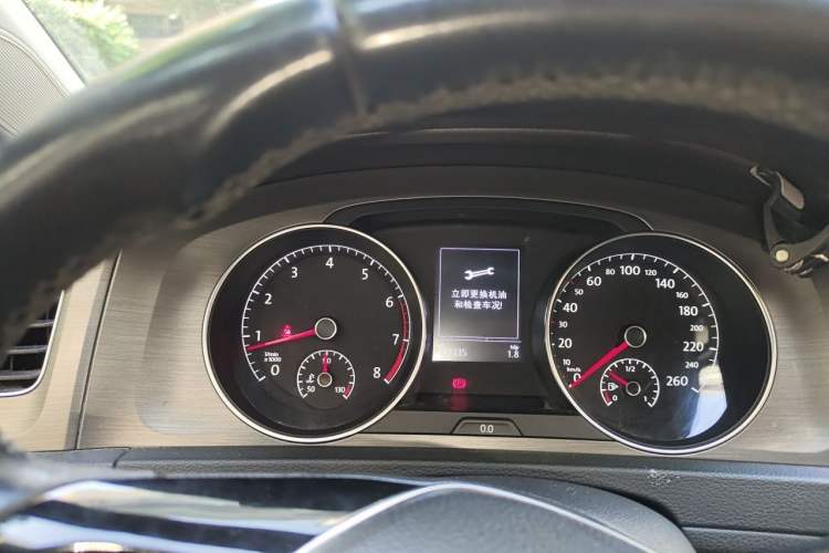 Used Volkswagen Golf 2014 1.4TSI Automatic Comfort Model Instrument Cluster