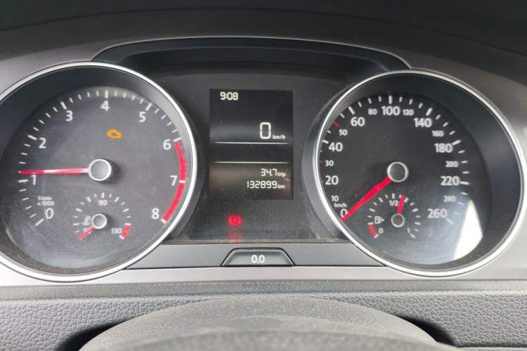 Used Volkswagen Golf 2014 1.6L Manual Fashion Edition Instrument Cluster