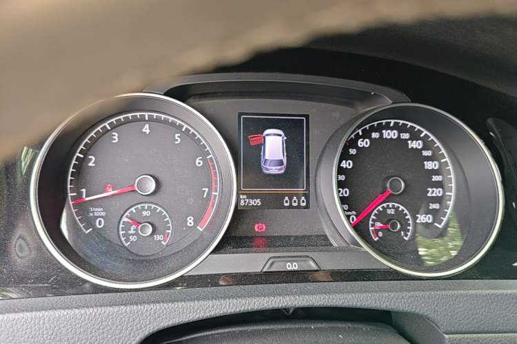 Used Volkswagen Golf 2014 1.4TSI Luxury Travel Edition Instrument Cluster