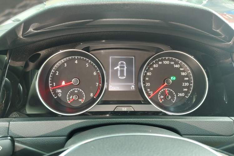 Used Volkswagen Golf 2014 1.4TSI Automatic Flagship Model Instrument Cluster