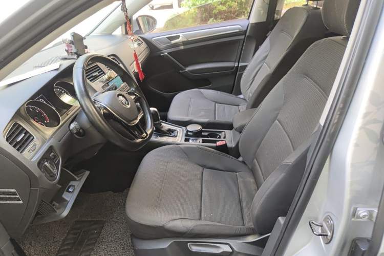 Used Volkswagen Golf 2014 1.4TSI Automatic Comfort Model Left Front Seat