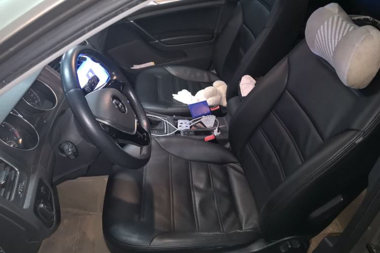 Used Volkswagen Golf 2014 1.6L Automatic Comfort Model Left Front Seat