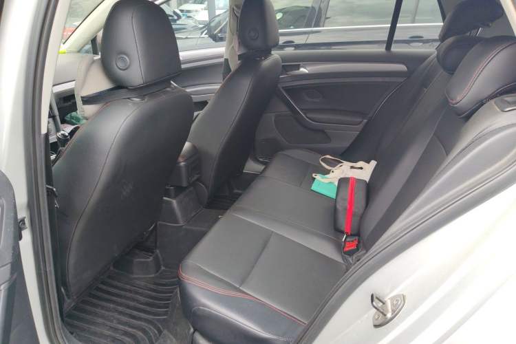 Used Volkswagen Golf 2014 1.6L Manual Fashion Edition Left Rear Seat