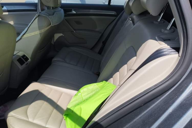 Used Volkswagen Golf 2014 1.4TSI Automatic Luxury Model Left Rear Seat