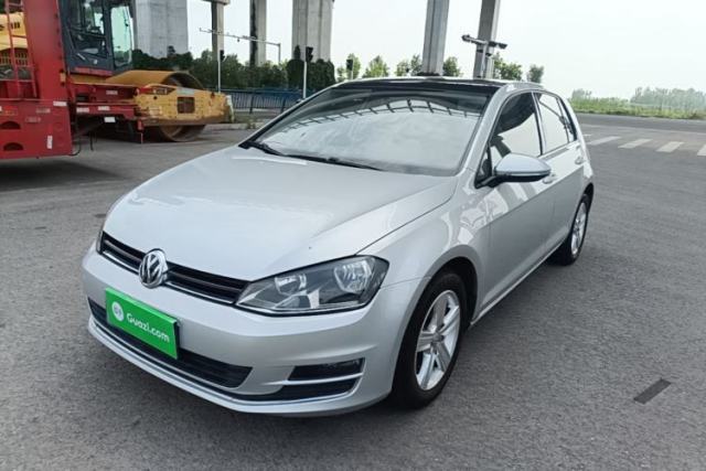Ojetý Volkswagen Golf 2014 1.4TSI Automatic Comfort Model