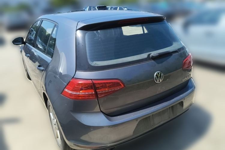 Used Volkswagen Golf 2014 1.4TSI Automatic Luxury Model Rear Left 45 Deg