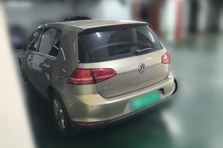 Used Volkswagen Golf 2014 1.6L Automatic Comfort Model Rear Left 45 Deg