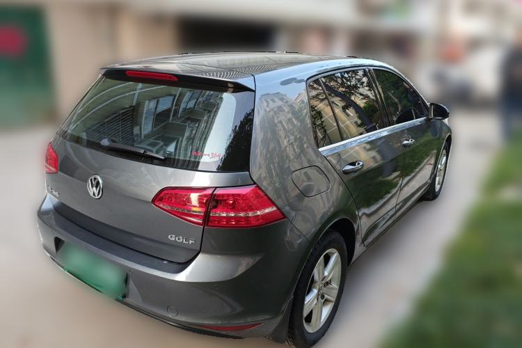 Used Volkswagen Golf 2014 1.6L Automatic Comfort Model Rear Right 45 Deg