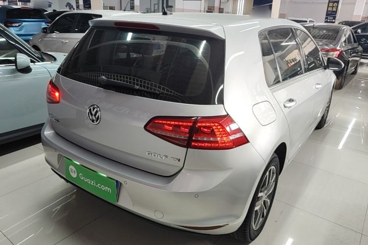 Used Volkswagen Golf 2014 1.4TSI Automatic Flagship Model Rear Right 45 Deg