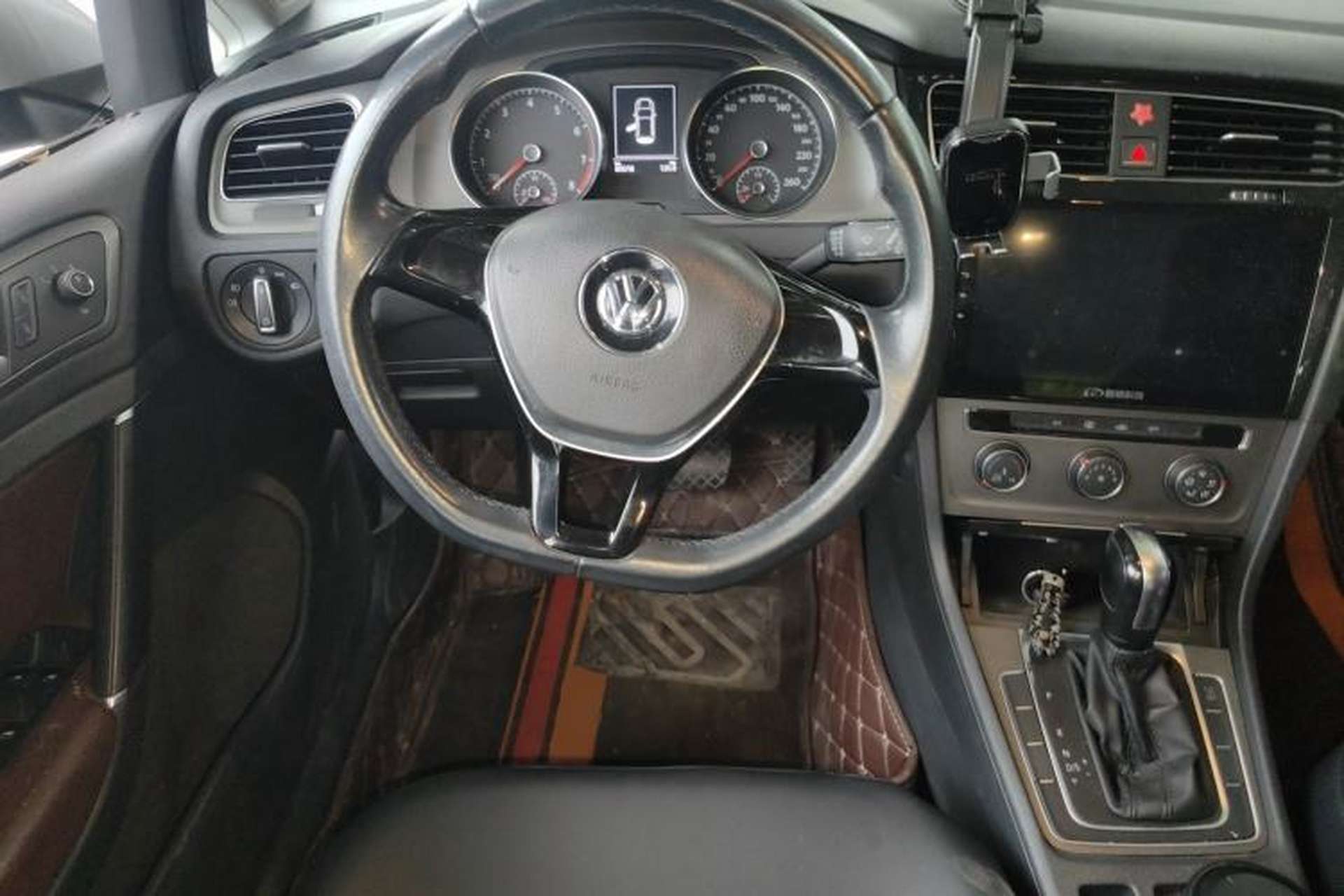 Used Volkswagen Golf 2014 1.6L Automatic Comfort Model Steering Wheel