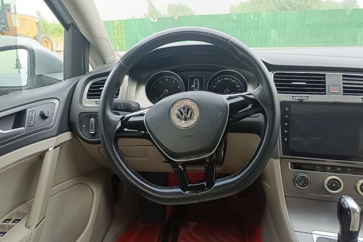 Used Volkswagen Golf 2014 1.4TSI Automatic Comfort Model Steering Wheel