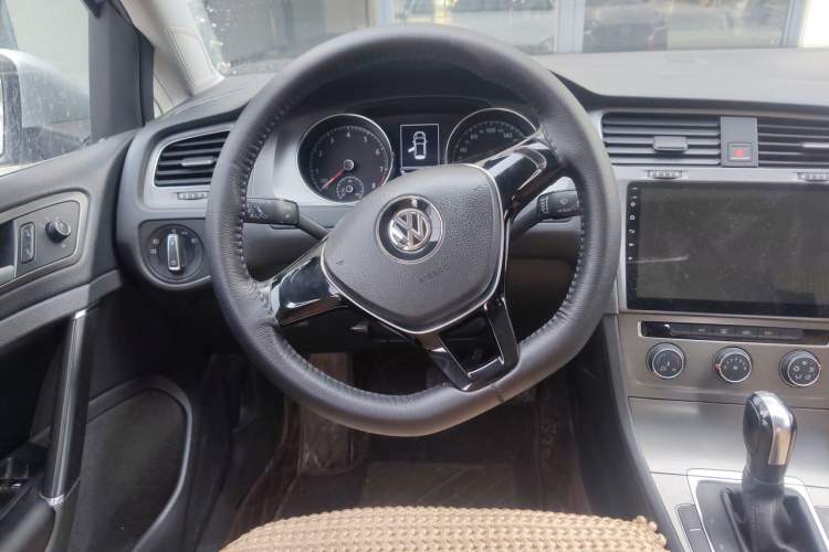 Used Volkswagen Golf 2014 1.4TSI Automatic Comfort Model Steering Wheel