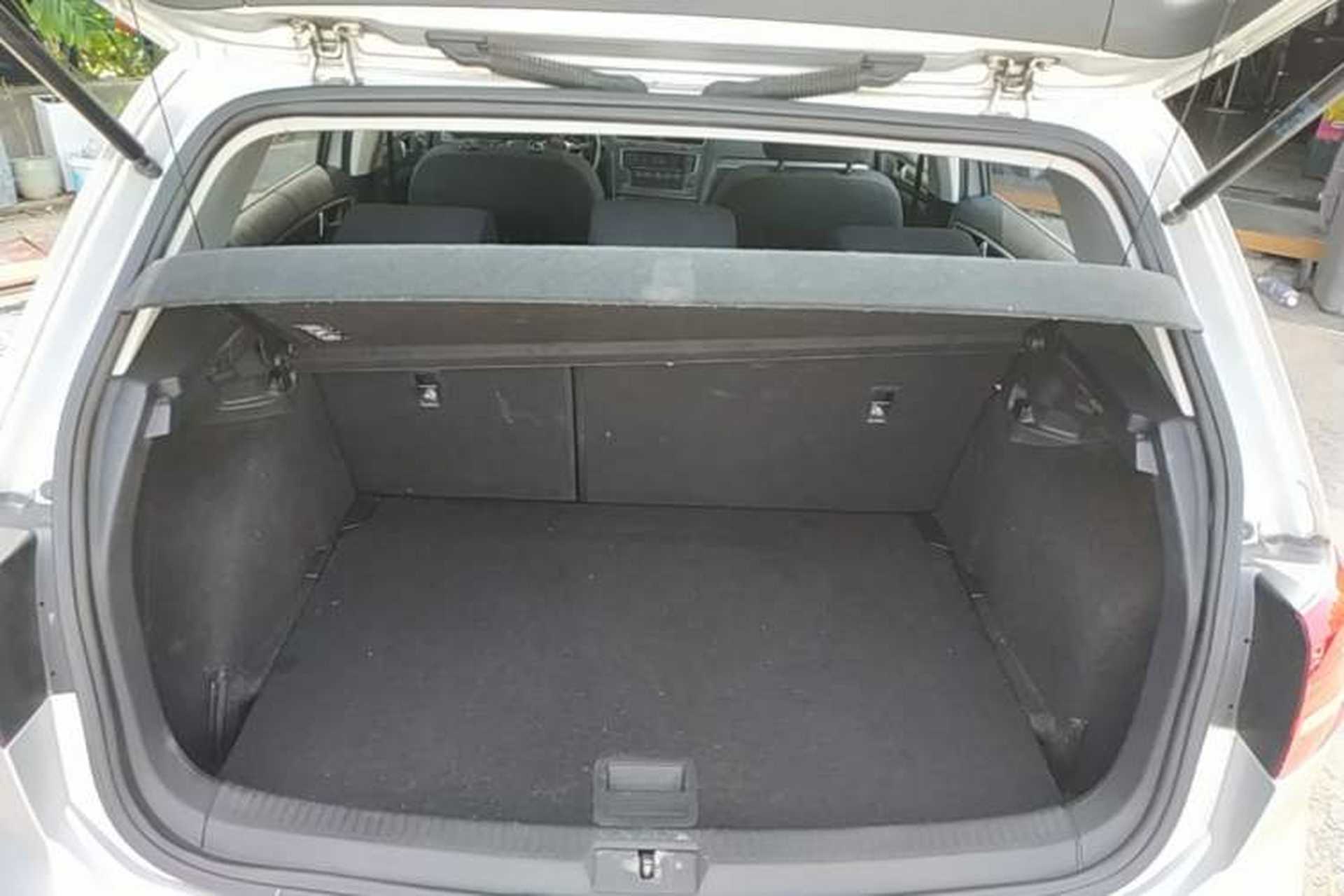 Used Volkswagen Golf 2014 1.6L Automatic Comfort Model Trunk