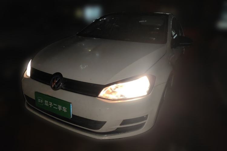 Used Volkswagen Golf 2014 1.4TSI Automatic Luxury Model Guazi used car, China used car export, Used car for sale, Used cars, Cheapest cars for sale
