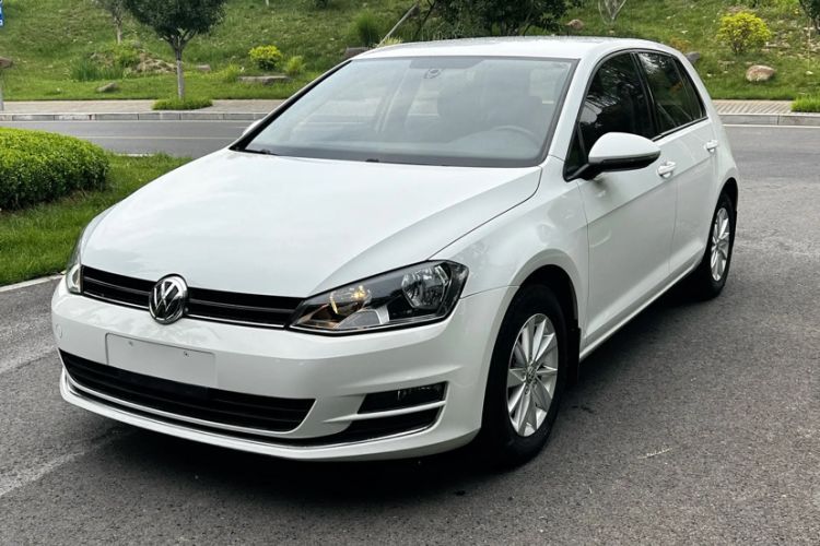 Used Volkswagen Golf 2014 1.6L Automatic Fashion Model Guazi used car, China used car export, Used car for sale, Used cars, Cheapest cars for sale