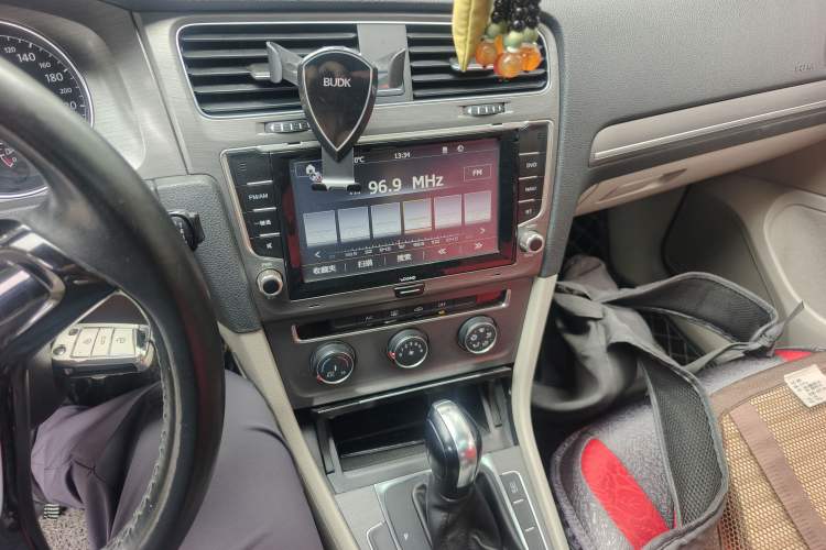 Used Volkswagen Golf 2014 1.4TSI Automatic Comfort Model Audio And AC Panel
