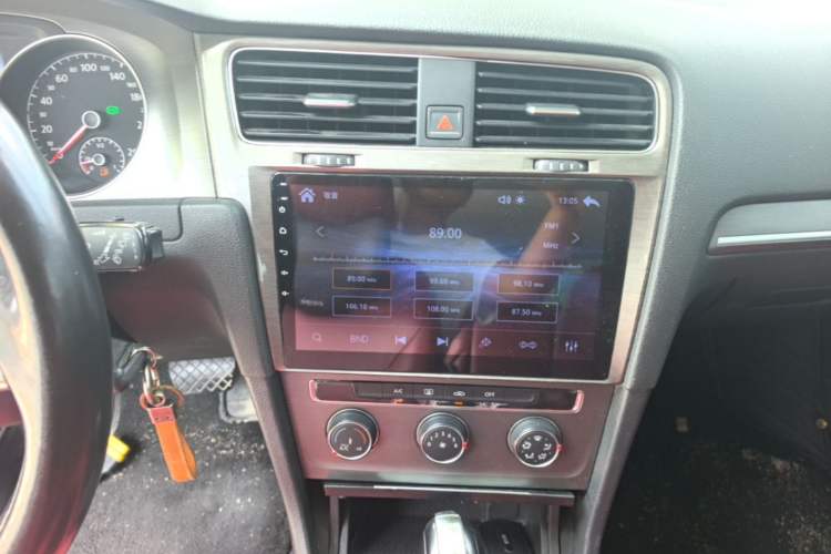 Used Volkswagen Golf 2014 1.4TSI Automatic Comfort Model Audio And AC Panel