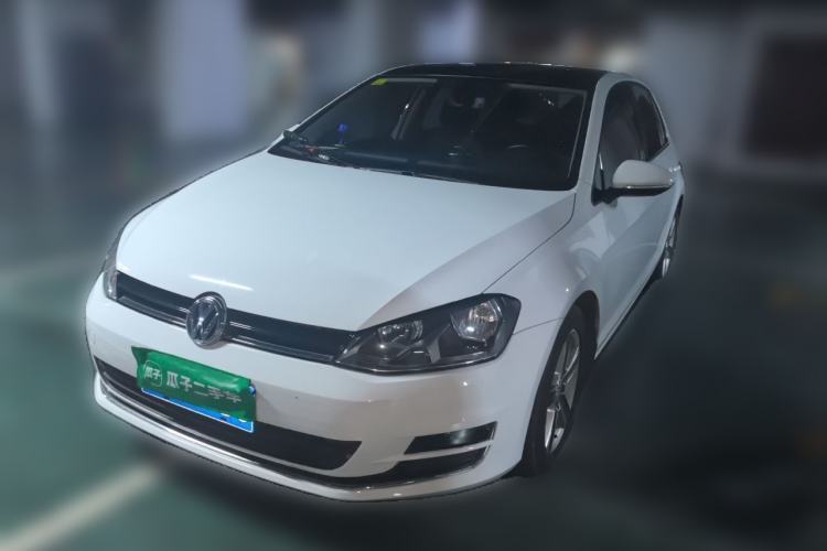 Used Volkswagen Golf 2014 1.4TSI Automatic Luxury Model Guazi used car, China used car export, Used car for sale, Used cars, Cheapest cars for sale