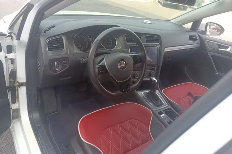Used Volkswagen Golf 2014 1.4TSI Automatic Comfort Model Center Console