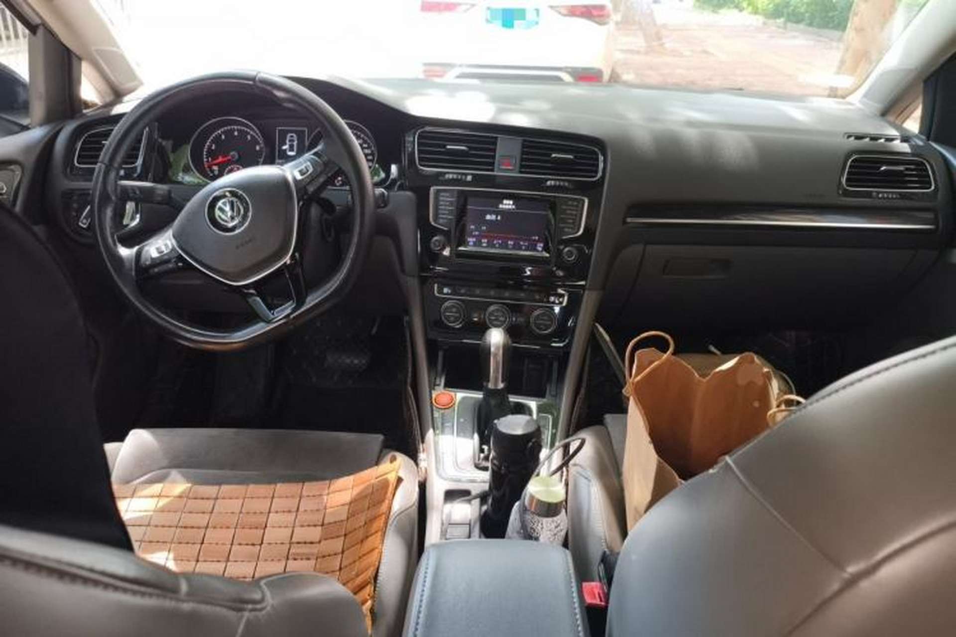 Used Volkswagen Golf 2014 1.4TSI Automatic Flagship Model Center Console