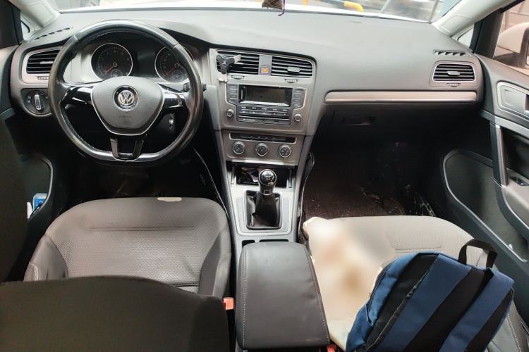 Used Volkswagen Golf 2014 1.4 TSI Manual Comfort Model Center Console