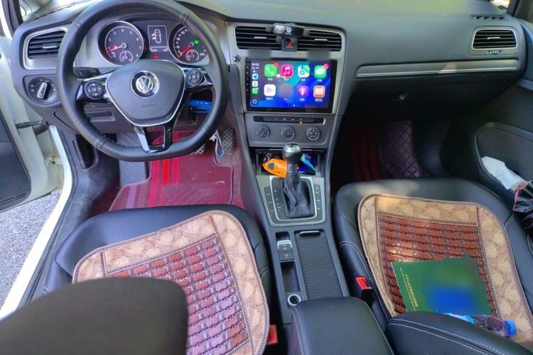 Used Volkswagen Golf 2014 1.4TSI Automatic Comfort Model Center Console