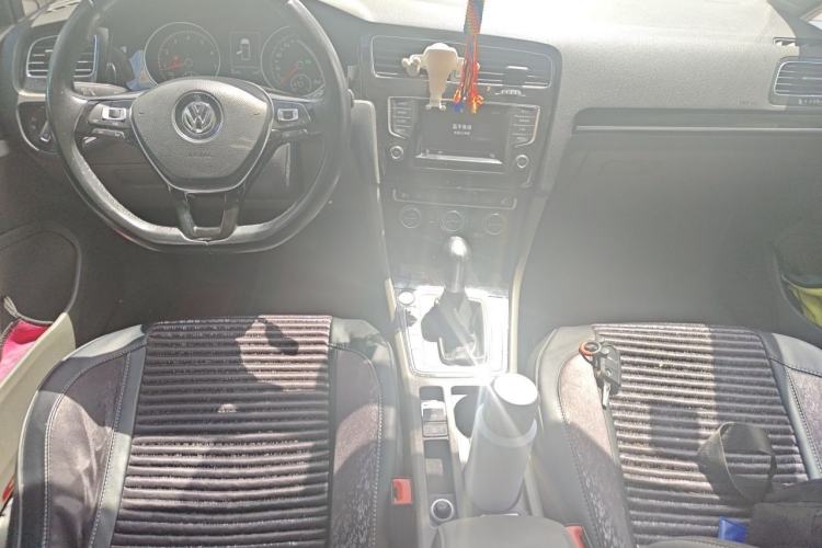 Used Volkswagen Golf 2014 1.4TSI Automatic Flagship Model Center Console