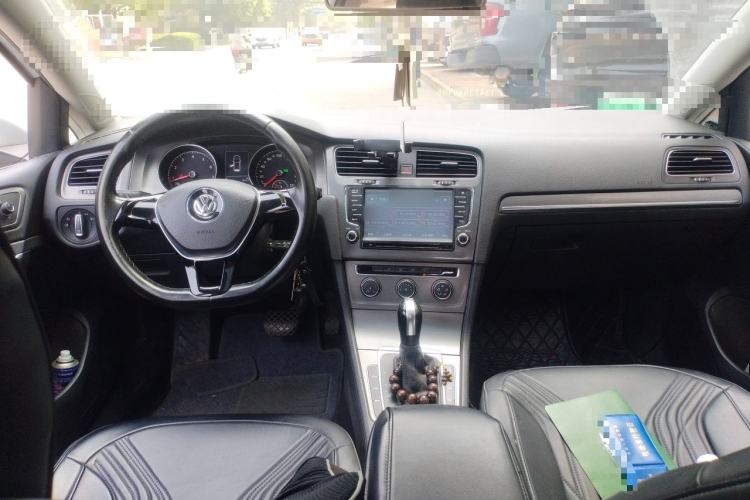 Used Volkswagen Golf 2014 1.4TSI Automatic Comfort Model Center Console