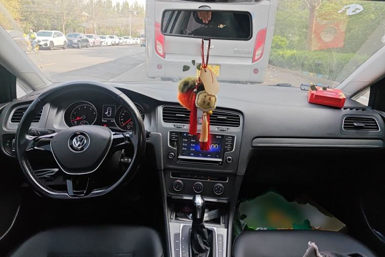 Used Volkswagen Golf 2014 1.4TSI Automatic Comfort Model Center Console